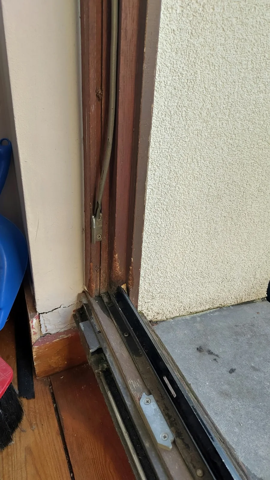 Partie basse de fenêtre en bois